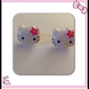 COPY - Everyone loves Ms.Kitty!